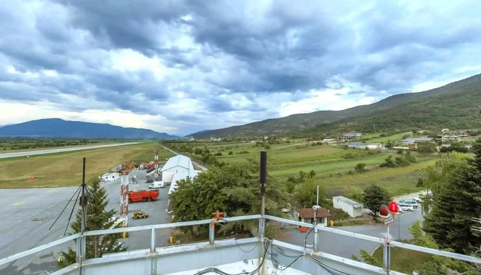 Aerodrom Sv Apostol Pavle   Okhrid Ulichen Prikaz I 360deg - P.fah 134 6000 Mk