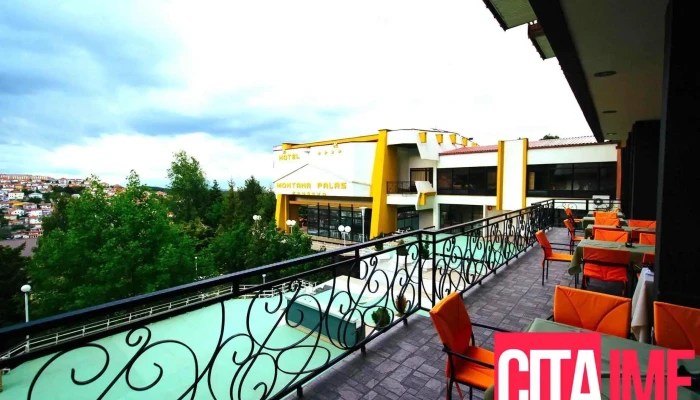 Khotel Montana Palas Eksterier - Крушево