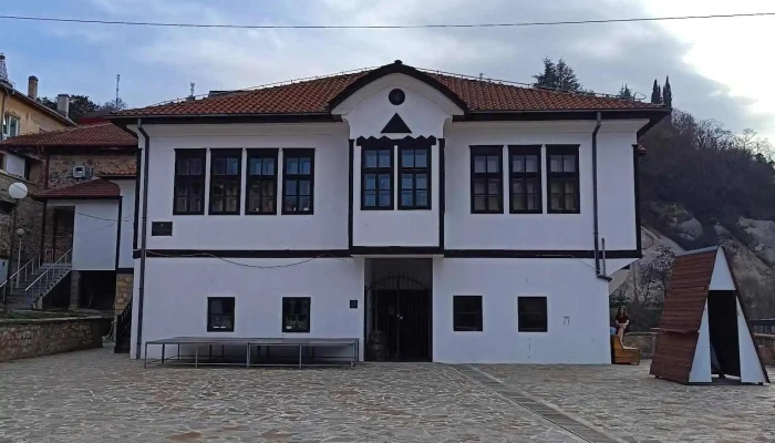 Parking Kratovo -  Sie - Кратово