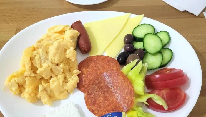 Premium In Khrana I Pijalatsi - Гевгелија