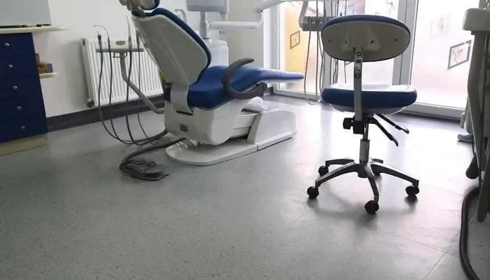 Pzueurodent Od Sopstvenikot - Крива Паланка