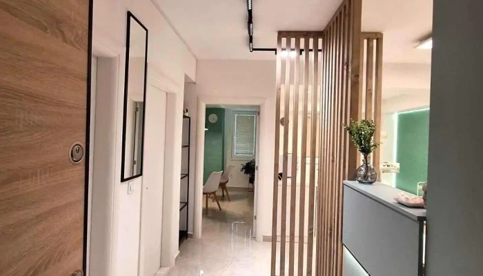 Stomatoloshka Ordinatsija Artistiko Dental Estetik Od Sopstvenikot - Скопје