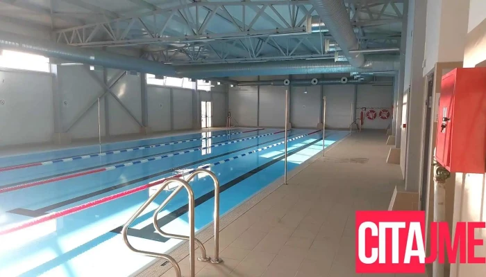 Swimming Pool -    Tetovo Od Sopstvenikot - Тетово